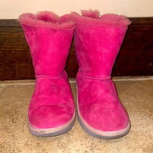 Pink UGGs barely worn, kids, size 5